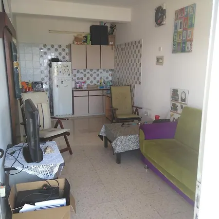 Across The Street From The Beach! 1 Bdrm Apartman Káto Pírgosz
